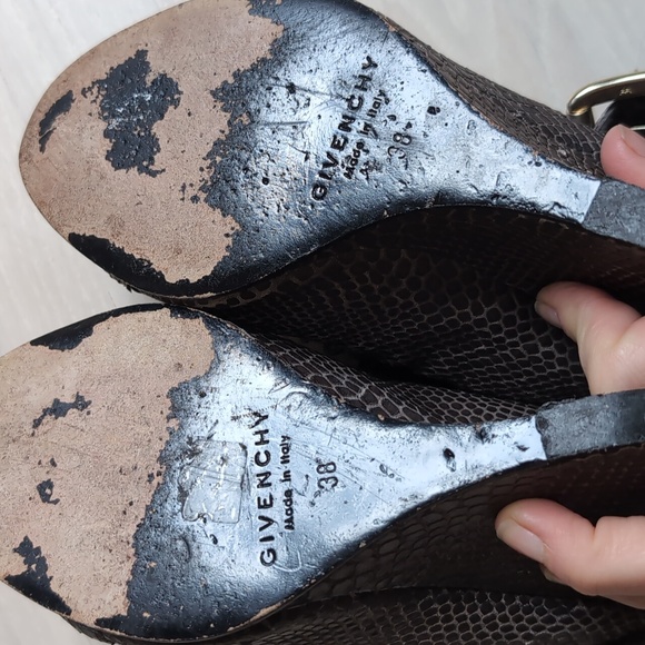 Givenchy Gray Python Embossed Leather Heels - Picture 5 of 6